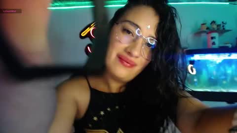 Snapshot of _santalove_ chatting on January 16, 6:48 pm SantaLove online show from January 16, 6:48 pm