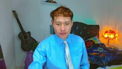 santi online show from April 15, 4:38 am