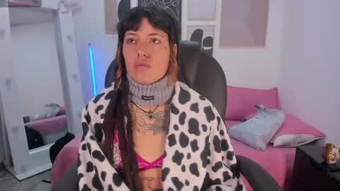 Snapshot of _sharlotte777 chatting on September 30, 2:27 pm _sharlotte777 online show from September 30, 2:27 pm