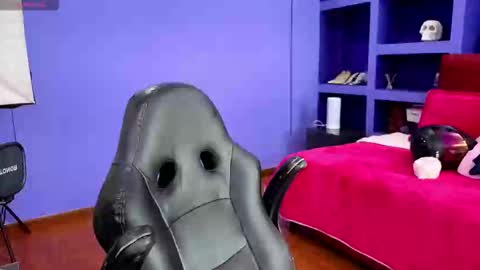 Snapshot of _sharlotte777 chatting on October 8, 3:18 pm _sharlotte777 online show from October 8, 3:18 pm