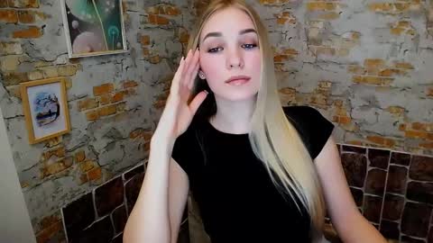 Snapshot of _snow_queen__ chatting on February 25, 4:25 pm Rachel online show from February 25, 4:25 pm