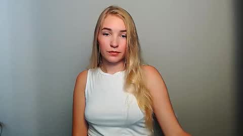 Snapshot of _snow_queen__ chatting on October 10, 11:16 am Rachel online show from October 10, 11:16 am