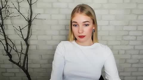 Snapshot of _snow_queen__ chatting on December 7, 5:26 pm Rachel online show from December 7, 5:26 pm