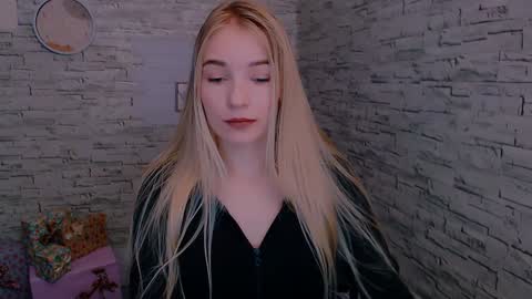 Snapshot of _snow_queen__ chatting on January 8, 2:03 pm Rachel online show from January 8, 2:03 pm