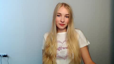 Snapshot of _snow_queen__ chatting on October 3, 1:19 pm Rachel online show from October 3, 1:19 pm