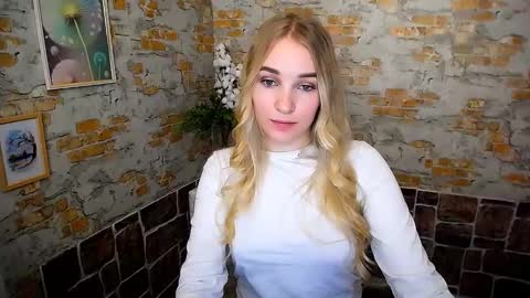 Snapshot of _snow_queen__ chatting on February 18, 5:20 pm Rachel online show from February 18, 5:20 pm