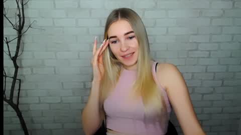 Snapshot of _snow_queen__ chatting on December 31, 7:42 am Rachel online show from December 31, 7:42 am