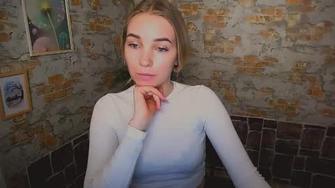 Snapshot of _snow_queen__ chatting on February 20, 4:36 pm Rachel online show from February 20, 4:36 pm