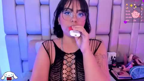 V E N U S online show from March 4, 12:57 pm