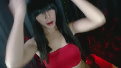 Snapshot of _suckandcum69 chatting on December 30, 5:12 pm Eilachloe online show from December 30, 5:12 pm