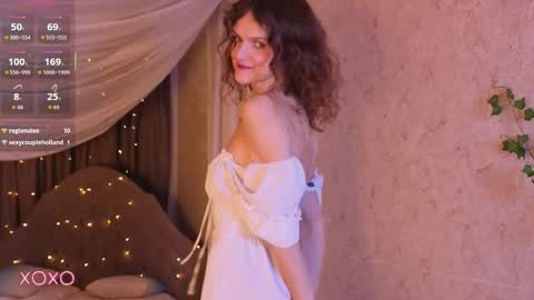 Snapshot of _sweet_kira_ chatting on October 29, 1:51 am _sweet_kira_ online show from October 29, 1:51 am