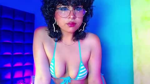 Kuromi online show from March 2, 5:04 pm