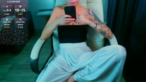 Milana   welcome to my world  online show from February 18, 8:25 am