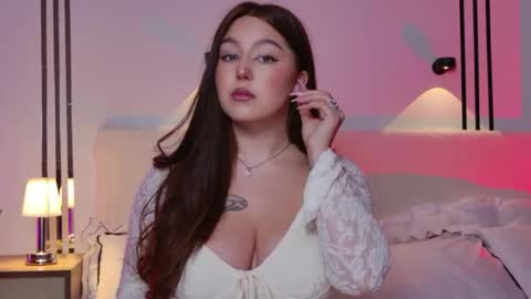 _tessa_may_ online show from December 1, 9:35 pm