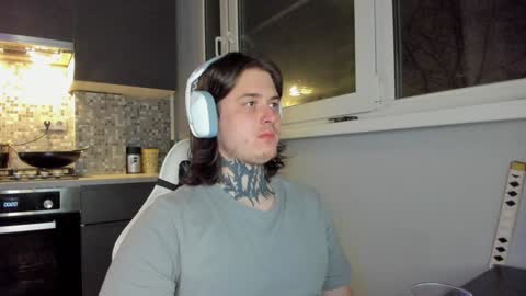 _torfin_ online show from December 8, 12:24 am