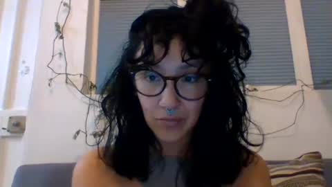 _tutti_frutti_ online show from February 4, 1:23 am