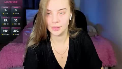 Snapshot of _wednesday_addams_ chatting on October 20, 10:42 am Vera online show from October 20, 10:42 am