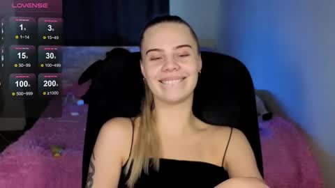 Snapshot of _wednesday_addams_ chatting on September 14, 11:22 am Vera online show from September 14, 11:22 am