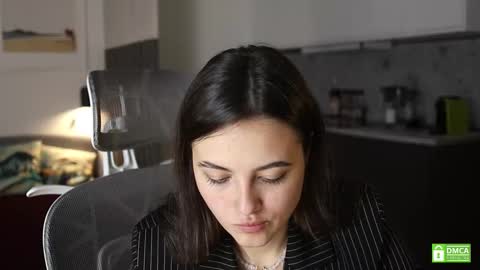 Snapshot of _whoareu_ chatting on September 26, 1:19 pm Kristina online show from September 26, 1:19 pm