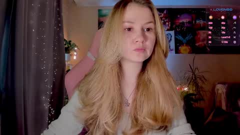 Snapshot of _witch__ chatting on September 17, 6:39 am Enni online show from September 17, 6:39 am
