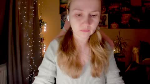 Snapshot of _witch__ chatting on September 16, 6:38 am Enni online show from September 16, 6:38 am