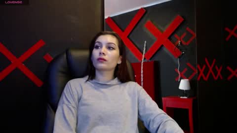 Yuyi online show from March 1, 11:06 am