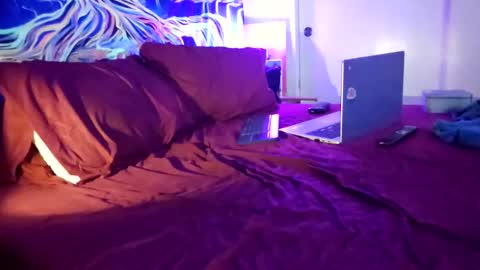 a_bad_guy_duh online show from October 3, 10:23 am