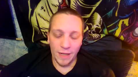 Snapshot of a_bored_dragon chatting on January 14, 5:29 am A Bored Dragon online show from January 14, 5:29 am