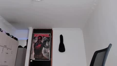 Snapshot of a_lejandro_08 chatting on January 22, 8:38 pm alejo online show from January 22, 8:38 pm
