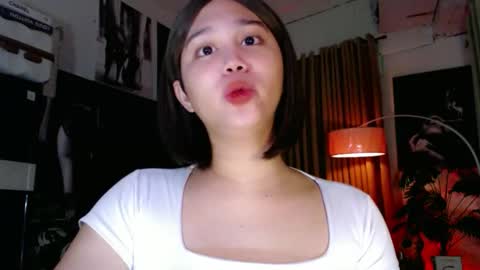 Snapshot of a_r_i_a_n_n_a chatting on October 7, 7:04 am Lovely Yana  online show from October 7, 7:04 am