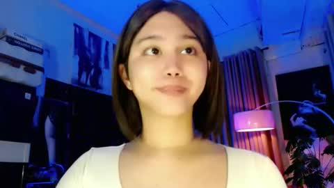 Snapshot of a_r_i_a_n_n_a chatting on October 8, 7:47 am Lovely Yana  online show from October 8, 7:47 am