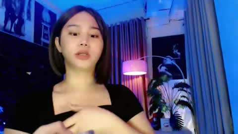 Snapshot of a_r_i_a_n_n_a chatting on October 16, 7:52 am Lovely Yana  online show from October 16, 7:52 am