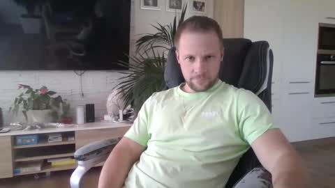 Long distance cumshot online show from May 1, 12:43 pm