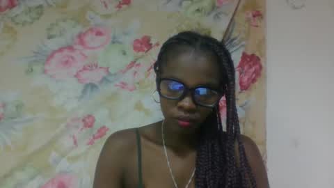 aadienne online show from April 7, 12:18 pm