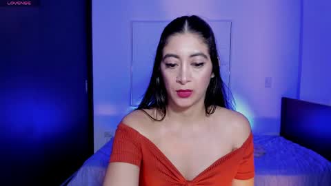 andrea online show from April 11, 8:18 am