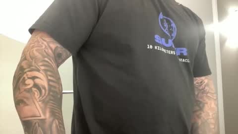 Canadashung online show from December 3, 2:01 am