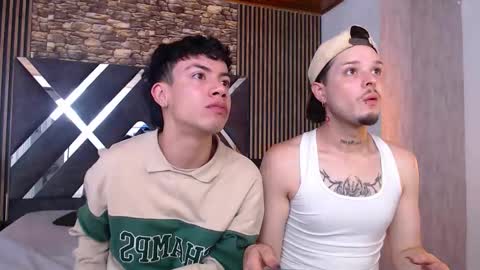 Snapshot of aaron_blink1 chatting on September 23, 2:00 pm Aaron online show from September 23, 2:00 pm