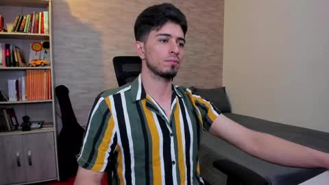 Aaron online show from March 9, 7:26 pm