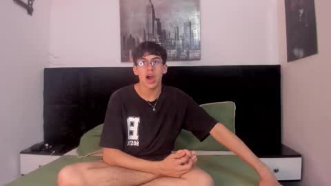 Aron online show from November 6, 7:50 pm