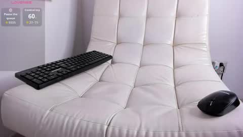 Aaron Tate online show from April 18, 5:53 am