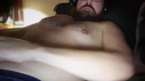 Snapshot of aaronandcat chatting on October 29, 8:05 am aaronandcat online show from October 29, 8:05 am