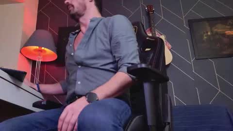 Aaron online show from January 19, 2:54 am