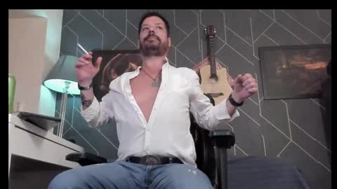 Aaron online show from February 12, 9:18 pm