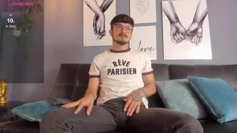 aaronfuentes7 online show from September 30, 6:51 pm
