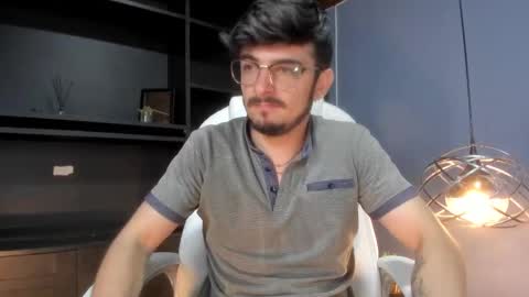 aaronfuentes7 online show from September 23, 6:03 pm