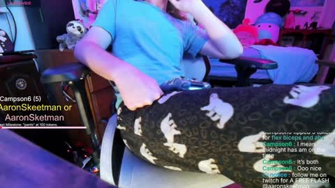 Aaron Skeetman online show from January 26, 5:56 am