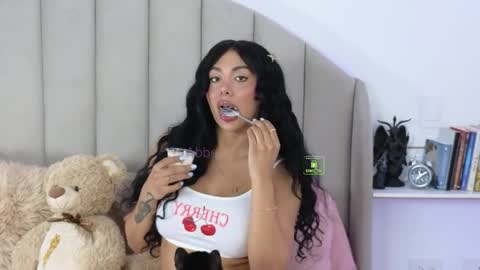 Send me DM  Offline online show from April 7, 9:28 pm