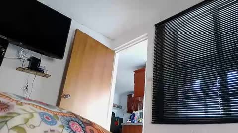 Snapshot of abbi_moon chatting on February 1, 3:07 pm Martina online show from February 1, 3:07 pm