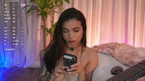 Abbie online show from April 12, 2:15 am