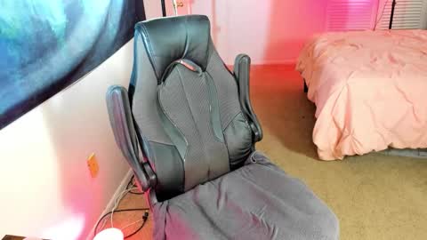 Abbie  Morgan online show from December 18, 3:02 am